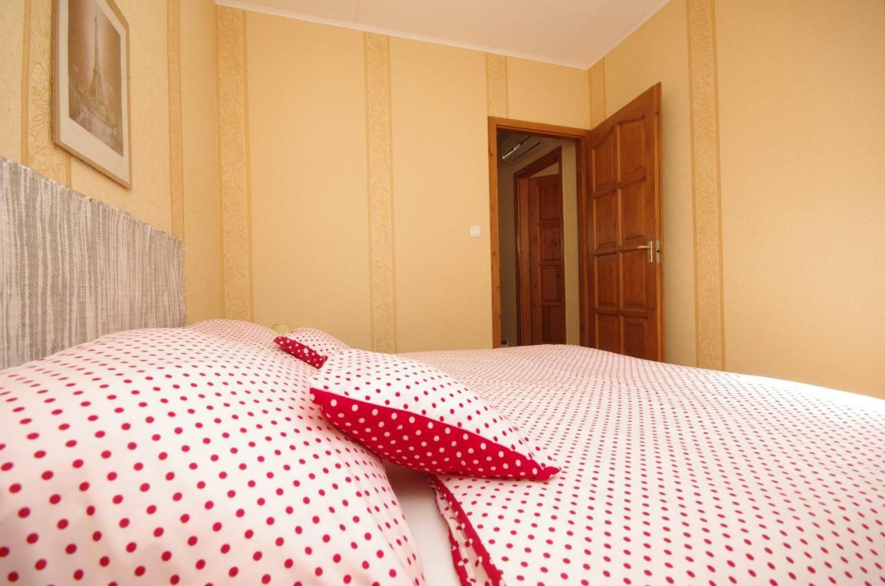 Burg Apartman Gyula Dış mekan fotoğraf
