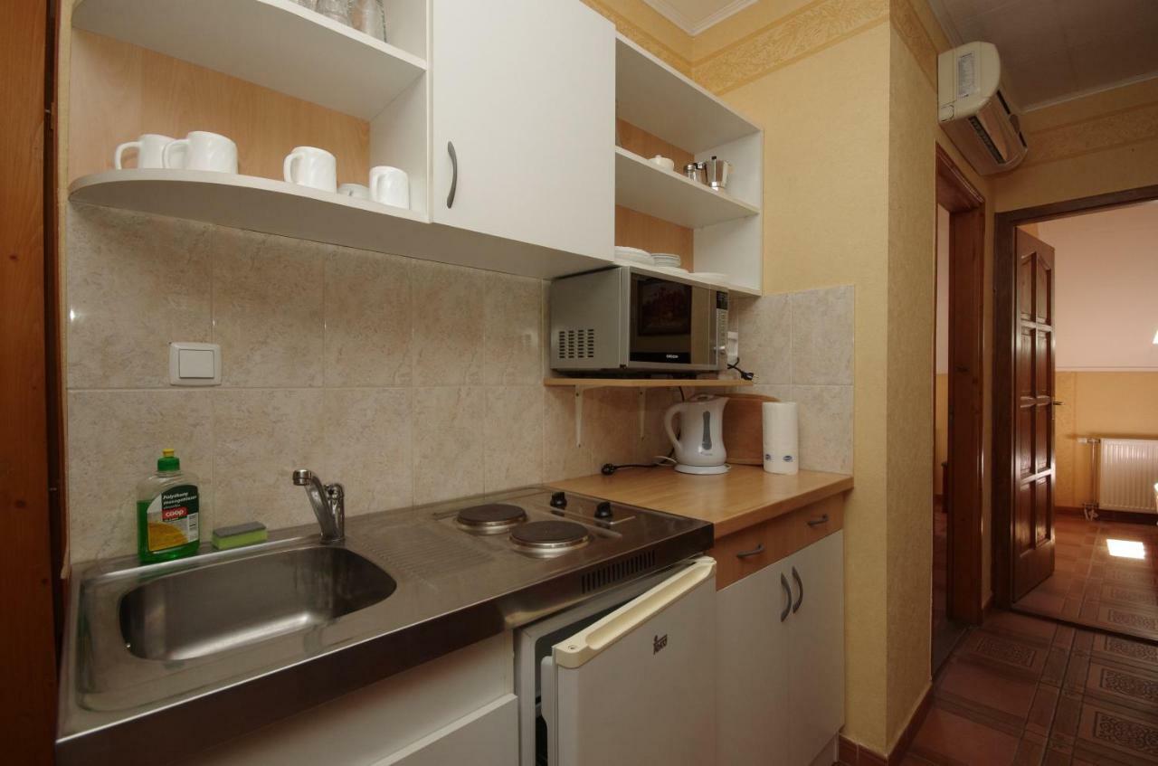Burg Apartman Gyula Dış mekan fotoğraf