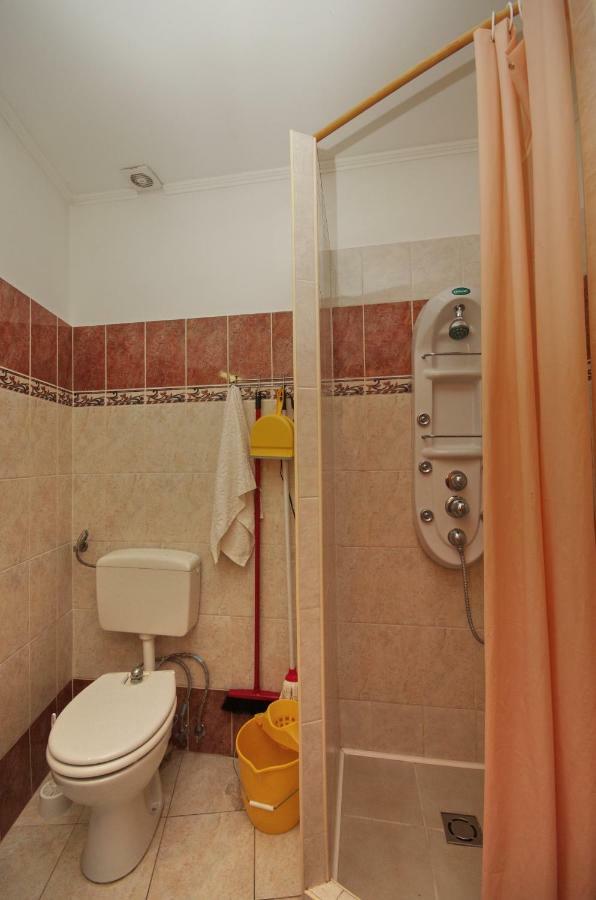 Burg Apartman Gyula Dış mekan fotoğraf