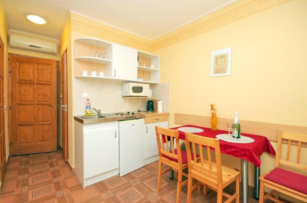 Burg Apartman Gyula Dış mekan fotoğraf